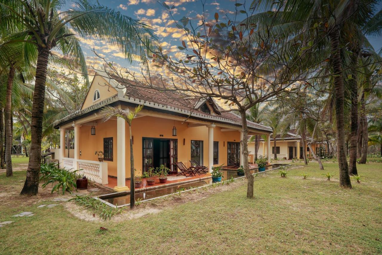 Le Belhamy Beach Resort & Spa, Hoi An An Bàn Exterior photo